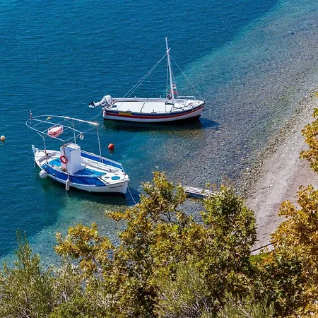 Servani & Appartamento Loutraki (Skopelos)