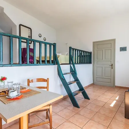 Servani & * Loutraki (Skopelos)