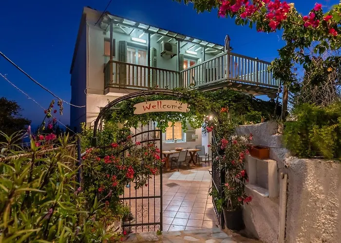 Servani & Apartment Loutraki (Skopelos)