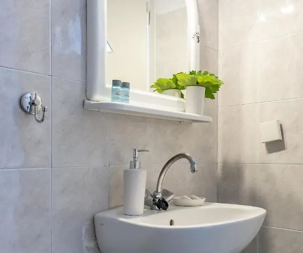 Servani & * Loutraki (Skopelos)